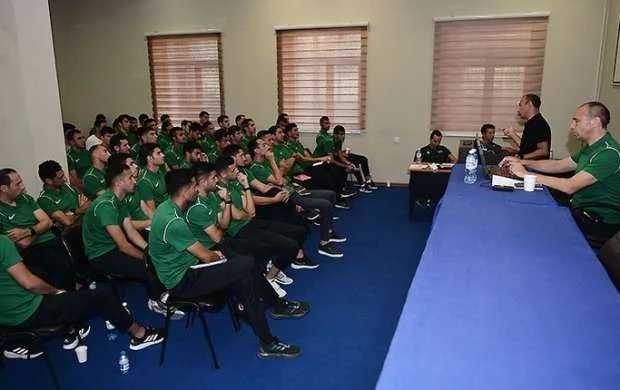 Türkiyəli mütəxəssislər hakimlərimizə "dərs verdi" 