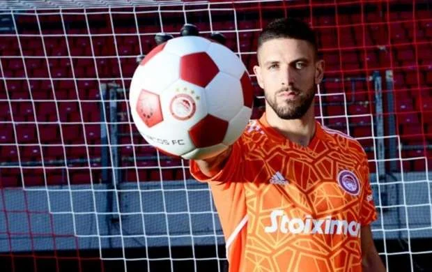 "Olimpiakos"un yeni qapıçısı "Qarabağ"a qarşı oynaya bilər - İstisna 
