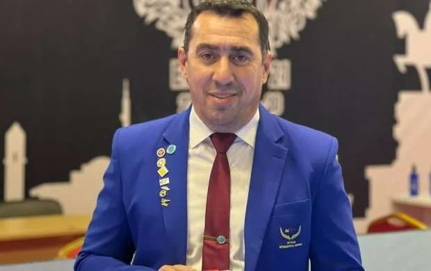 Azərbaycanlı hakim AÇ-nin ən yaxşısı seçildi 