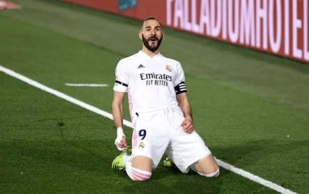 "Real Madrid" Benzemaya əvəzləyici axtarır 