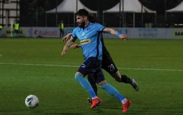 "Zirə"nin yunanı "Qarabağ"ı ölkəsində belə tanıtdı 