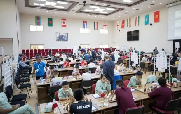 Şahmat Olimpiadası: Azərbaycan komandalarından ikisi uddu, dördü uduzdu 
