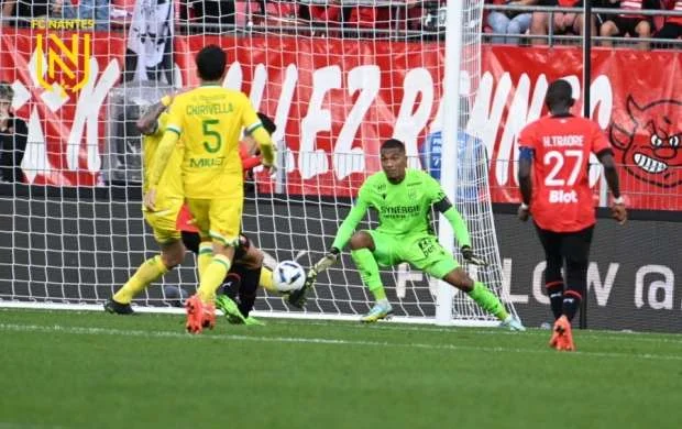 "Qarabağ"ın rəqibini "kötəklədilər" 