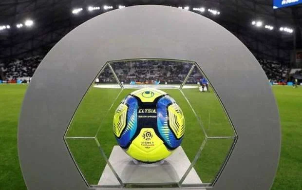 Liqa I: "Qarabağ"ın rəqibi darmadağına sevindi 