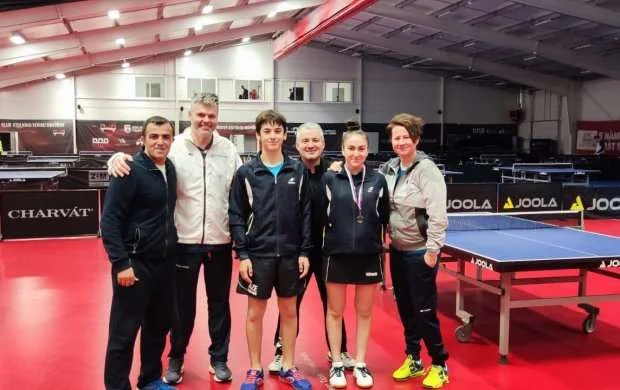Azərbaycanın stolüstü tennisçisi Çexiyada gümüş medal qazandı 