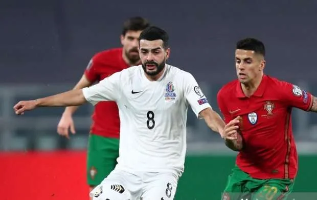 Emin Mahmudov Şotlandiya klubuna keçə bilər 