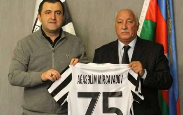 "Neftçi" Ağasəlim Mircavadovun yubileyini təbrik etdi 
