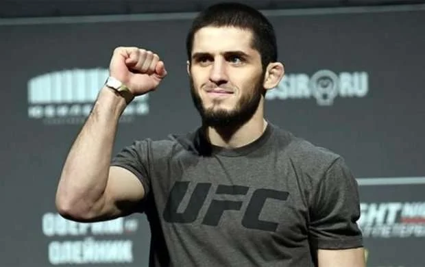 İslam Maxaçev yüngül çəkidə UFC çempionu oldu 