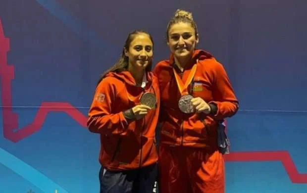 Сборная Азербайджана по боксу завершила чемпионат Европы с двумя медалями (ФОТО) 