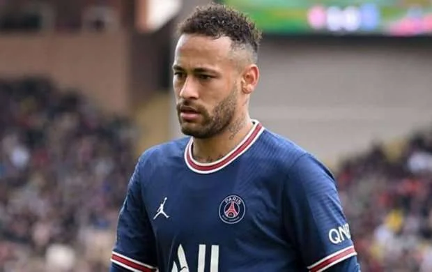 Neymar prezident seçkisinə müdaxilədə ittiham olundu 