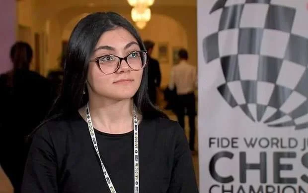 FIDE reytinqi: Rəcəbov 5, dünya çempionu 36 pillə irəlilədi 