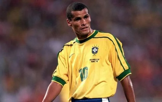 Rivaldo Bolsonaronun məğlubiyyəti haqda: "DÇ-98-in finalından daha kədərlidir" 