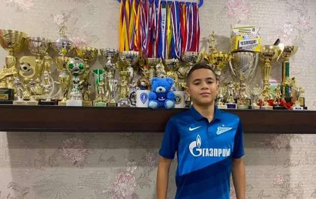 "Zenit"in azərbaycanlı yetirməsi: "Bakıda ötürmə verməkdən çəkinirlər" 