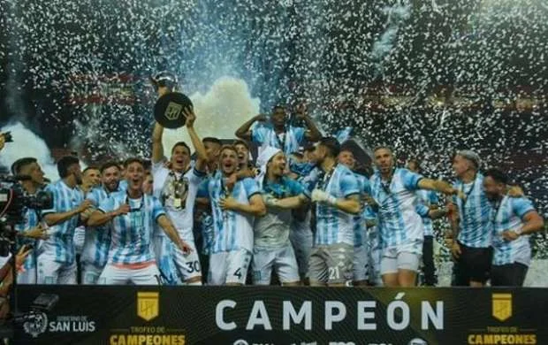 Finalda 10 futbolçu meydandan qovuldu 