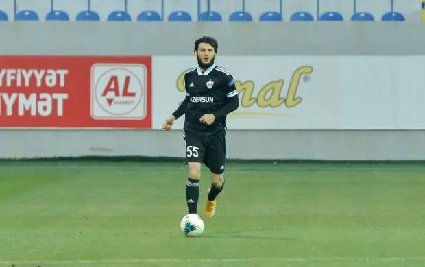 Bədavi Hüseynov əlamətdar matç keçirdi 