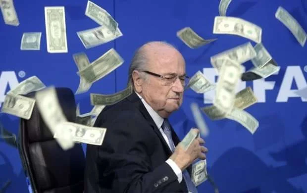 Blatterdən qalmaqallı açıqlama: "DÇ-2022 Qətərdə yox, ABŞ-da keçirilməli idi" 