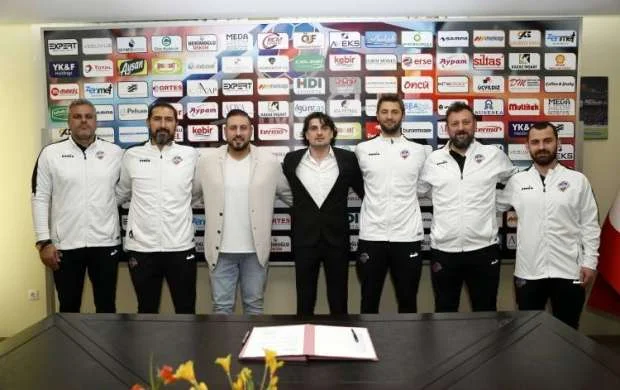 Sabiq "Qarabağ"lı istefaya göndərildi 