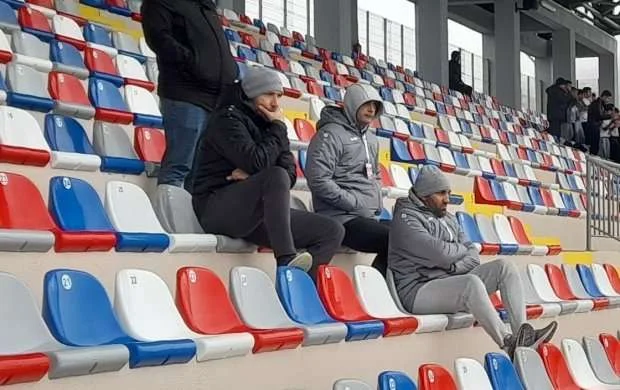 Cəzalı Samir Abasov oyunu belə izləyir - FOTO 