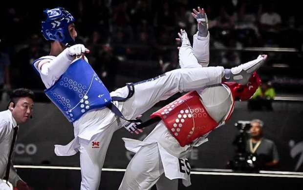 DÇ: Azərbaycanın ilk taekvondoçusu mübarizəyə başlayır 