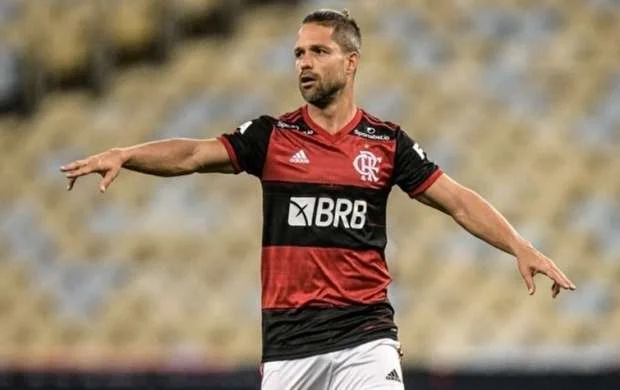 “Yuventus”un keçmiş futbolçusu karyerasını bitirdi 