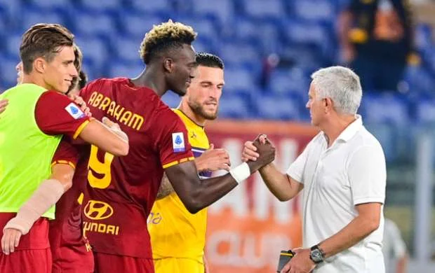 Günün transfer xəbərləri: Mourinyu Abrahamı "gözdən çıxartdı" 