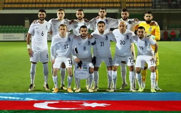 Mahmudov Cavadova çatdı, milli komanda və İsayev ilkə imza atdı 