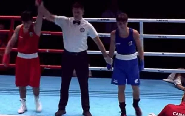 Азербайджанский боксер одержал очередную победу на чемпионате мира 