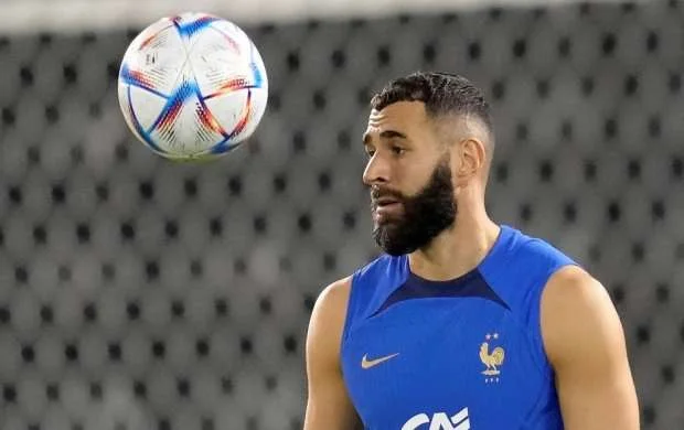 Fransa yığmasında Benzema şoku 