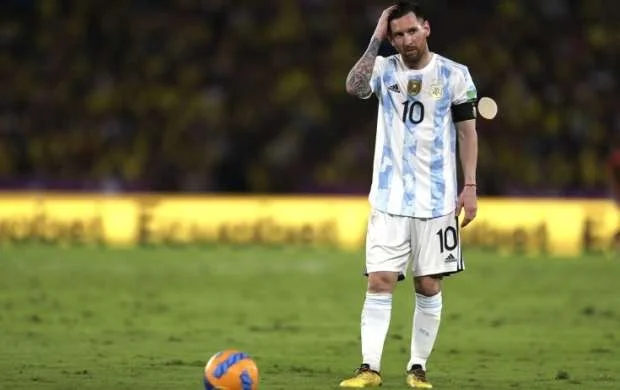 "Atamı Messi ilə yalnız futboldan başı çıxmayanlar müqayisə edir" 