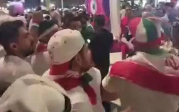 İranlılar bir-biriylə dalaşdılar - VİDEO 