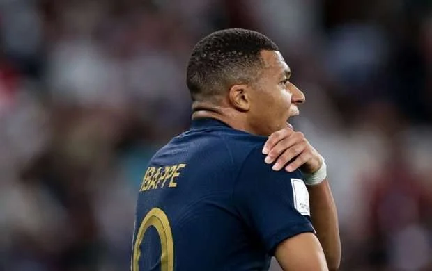 "Qətərə buna görə gəlməmişəm" - Mbappe 