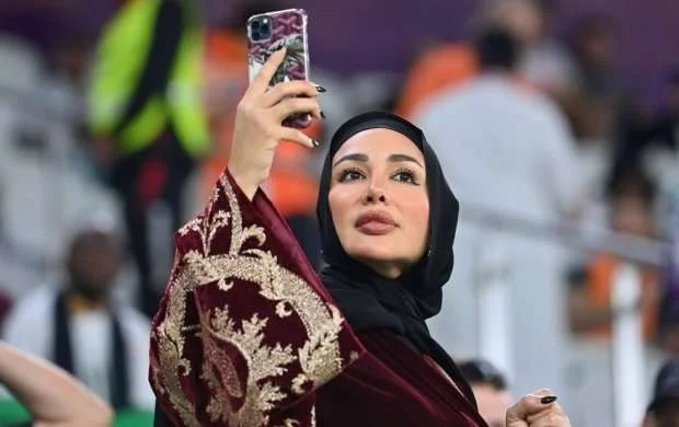 Şeyxin xanımından qalmaqallı paylaşım: "Köhnə qitə"dən gələn pislik" - FOTO 