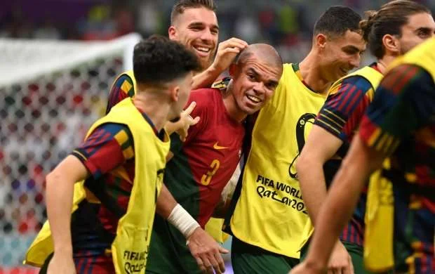 Ronaldu Maradonanın nəticəsini təkrarladı 