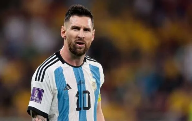 Dani Alves: "Messi Argentinadır!" 