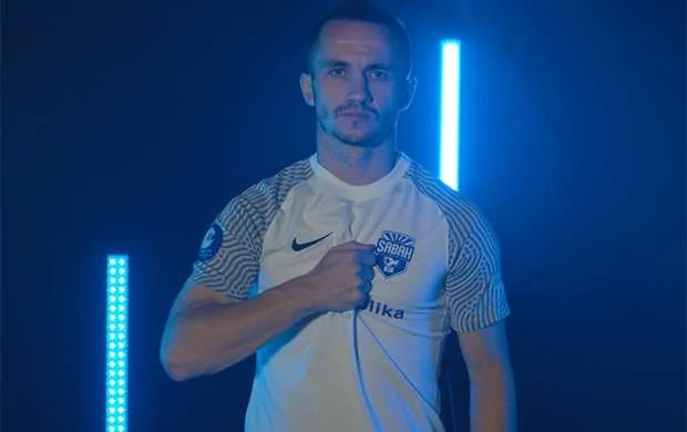 Millimizin futbolçusu əməliyyat olundu 