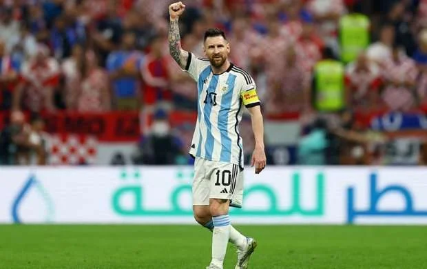 DÇ-2022: Messi ilklərə və rekordlara doymur 