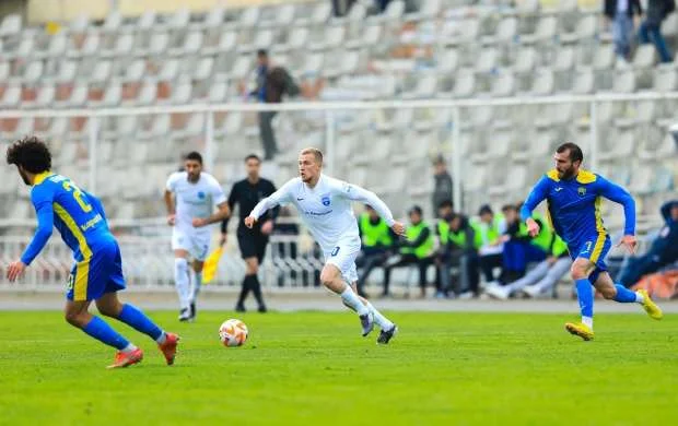 “Qarabağ” fərqi bir az da artırdı, “Sabah” Gəncədə də büdrədi - Tura baxış 