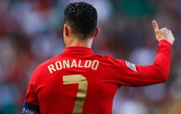 "Mançester Yunayted" Ronaldunun yerinə onu alır 