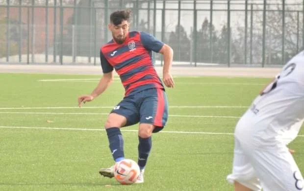 “Mənim üçün də yeni müqavilə çox xoş oldu” 