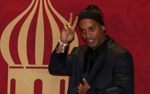 Ronaldinyo "Qızıl top"u kimin qazanacağını düşünür? 