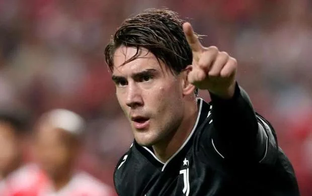 Günün transfer xəbərləri: "Yuventus" ulduz futbolçusunu itirə bilər 