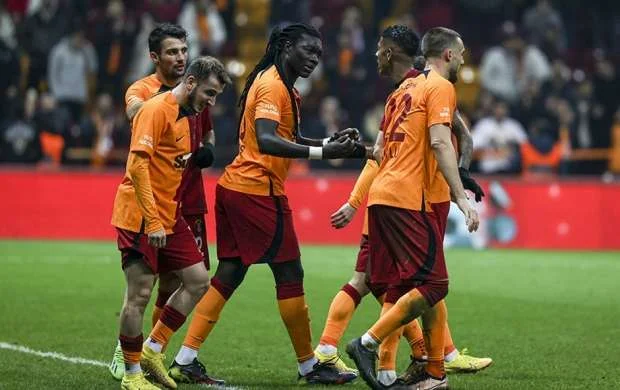 “Qalatasaray” da 1/8 finala yüksəldi 