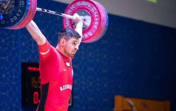 Dadaş Dadaşbəyli yenidən zirvədə 