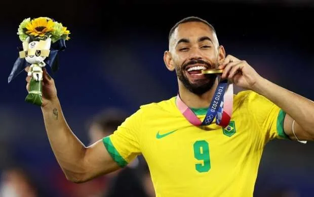 Braziliyalı hücumçu Madrid klubundan getdi - RƏSMİ 