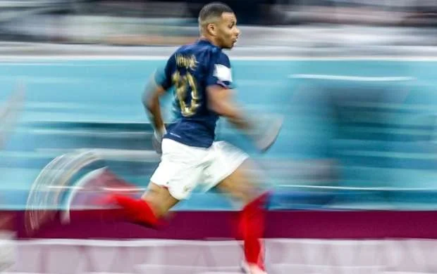 Mbappe dünyanın ən sürətli idmançısıdır - Onu Boltla müqayisə etdilər 