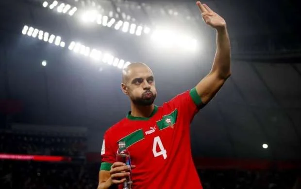 Günün transfer xəbərləri: PSJ Amrabat üçün irəli atıldı 