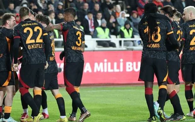 “Qalatasaray” 2022-ci ili zirvədə tamamladı 
