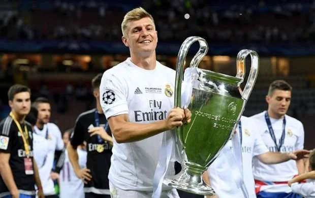 Ançelotti Toni Kroosun gələcəyi barədə nə düşünür? 