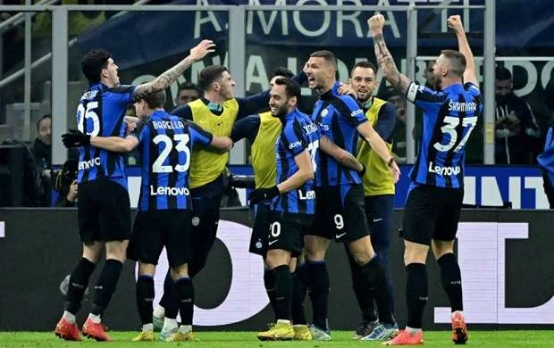 “Napoli” uduzdu, “Milan” və “Yuventus” qalib gəldi 