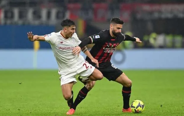 “Napoli” qalib gəldi, “Milan” qələbəni əldən verdi 
